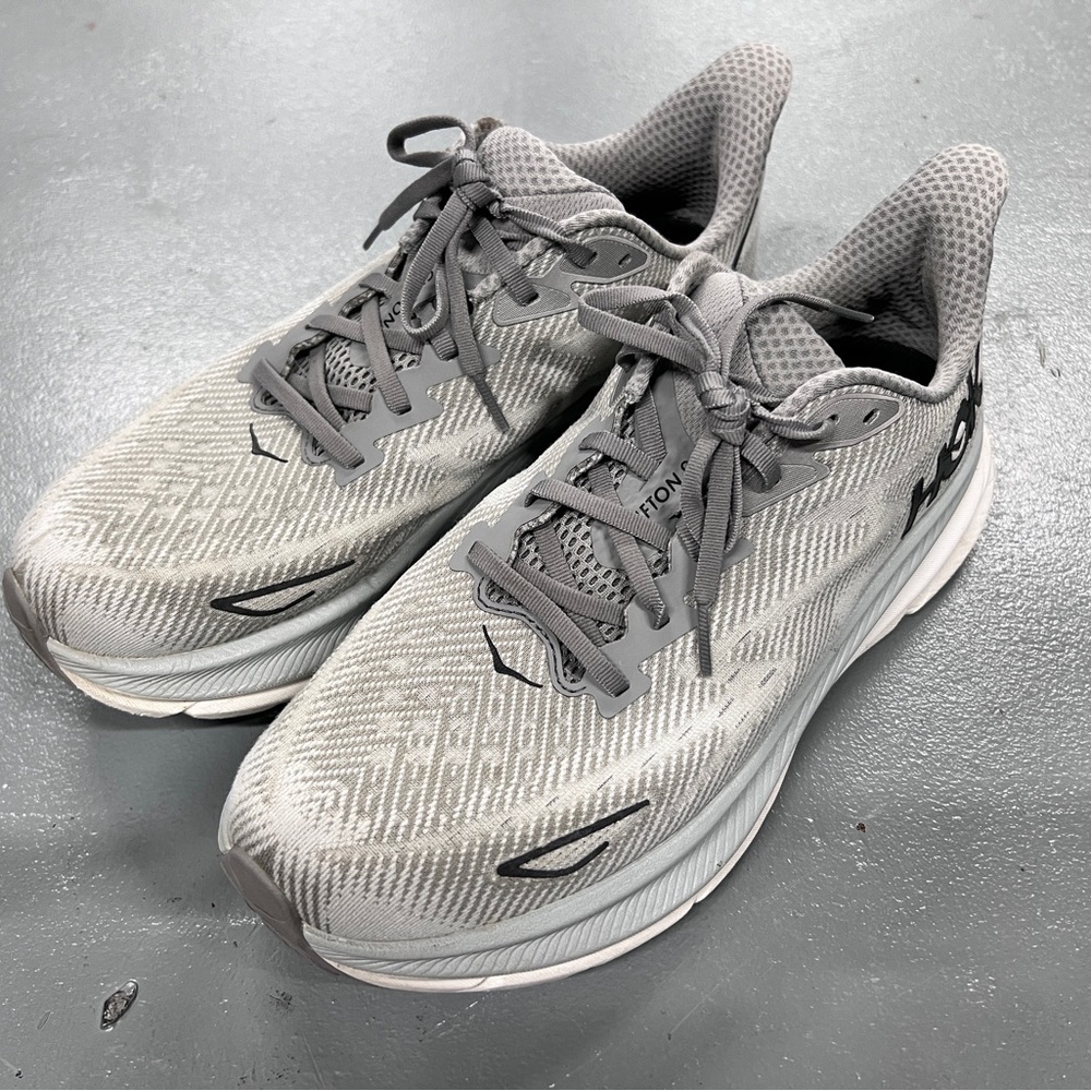 HOKA One One Clifton 9 Gray